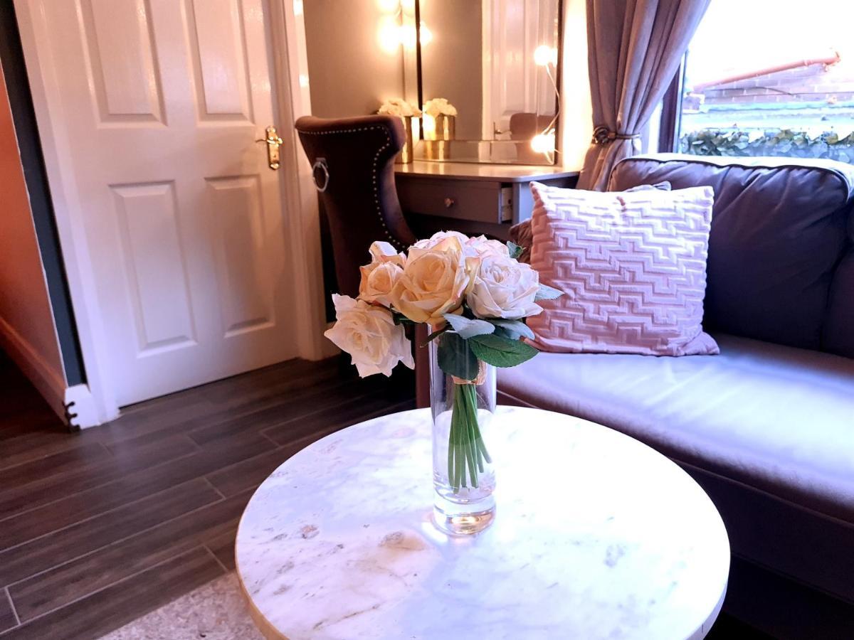 Belfast Cosy Cabin Luaran gambar